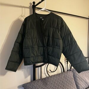 Zara Women's Olive Green Puffer Jacket size S